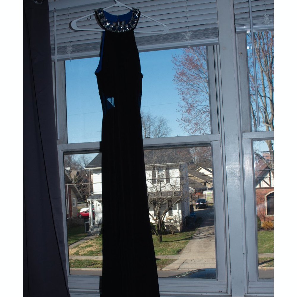 Black Prom dress